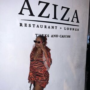 Meet your Posher, Jianni